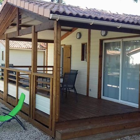 Chalet Avec Piscine Azur Exterior foto